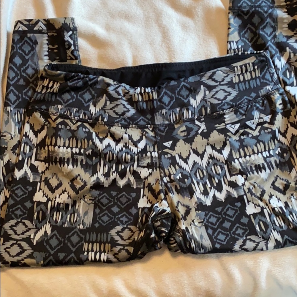 RBX Perform workout capris, size XL